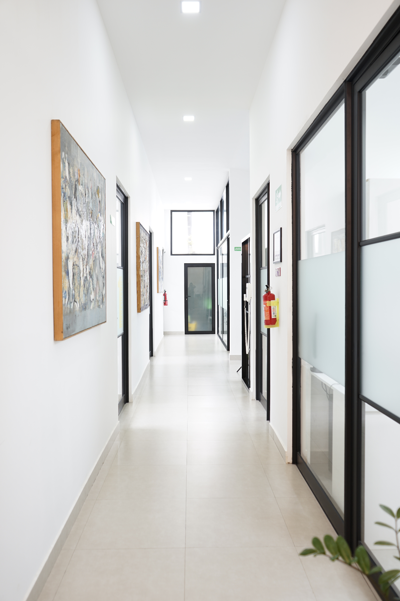 Pasillo de LS Dental Clinic