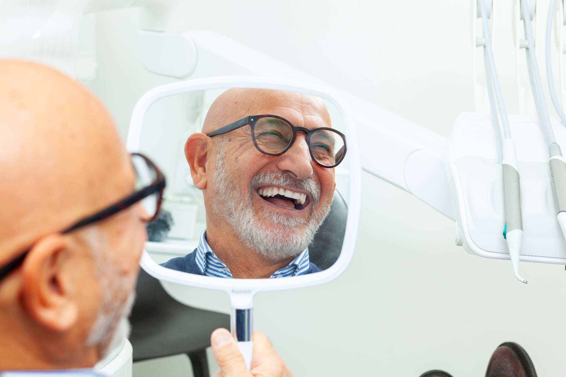 Implante dental: cuánto dura el proceso de principio a fin